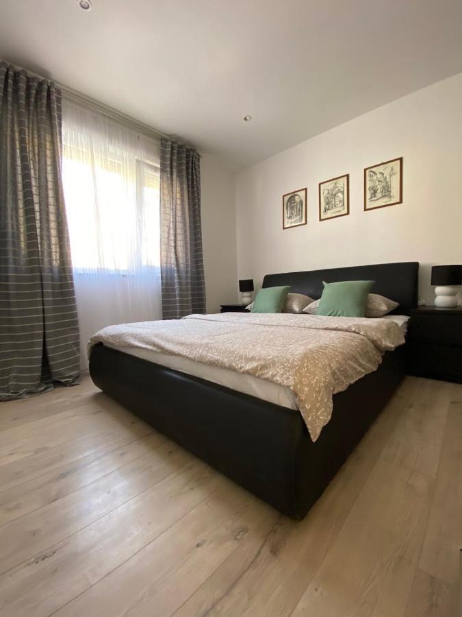 Apartamento Apartman Cukar Pula Exterior foto