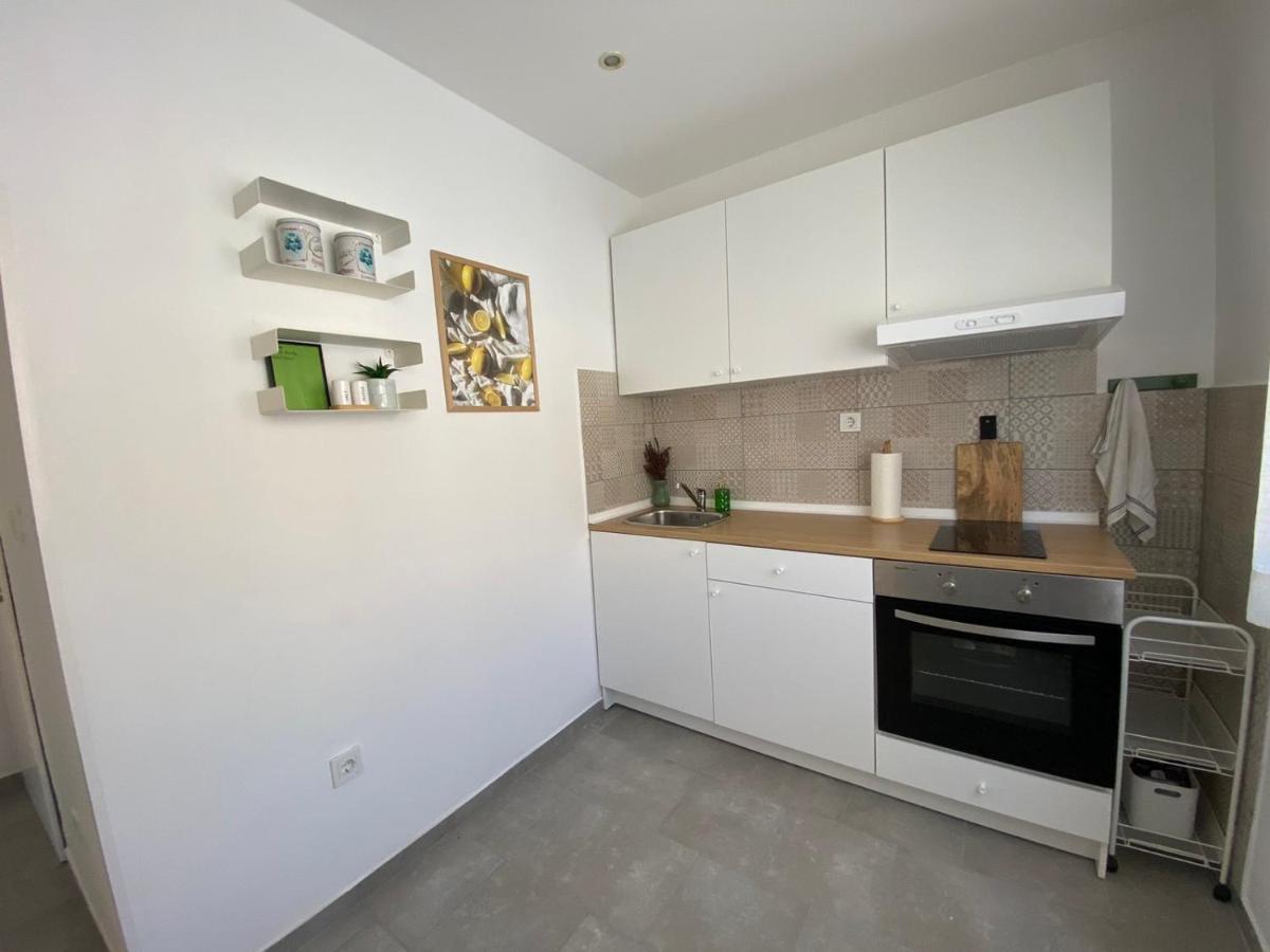 Apartamento Apartman Cukar Pula Exterior foto